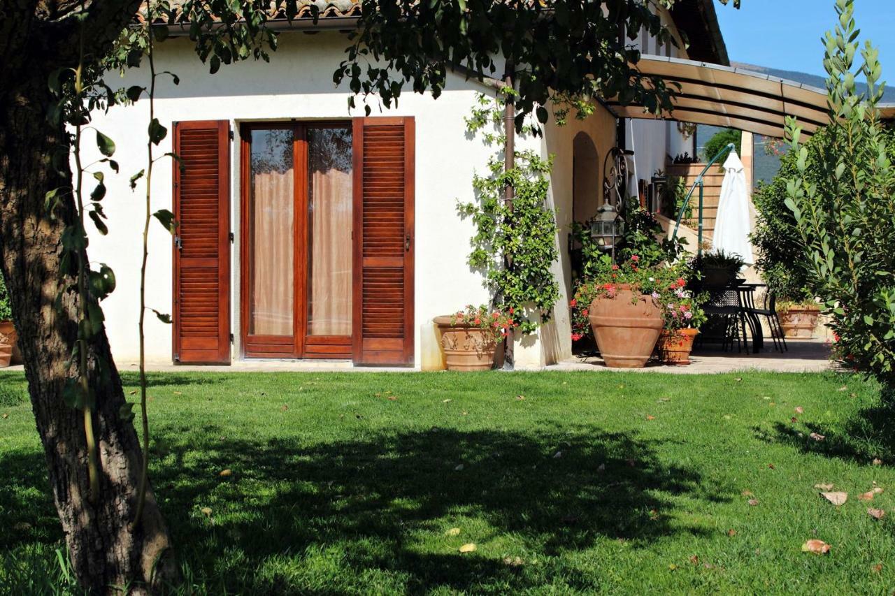 Agriturismo Il Barco Spello Luaran gambar