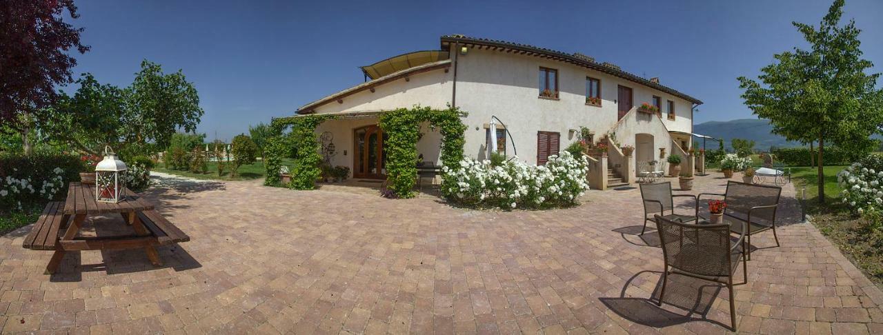 Agriturismo Il Barco Spello Luaran gambar